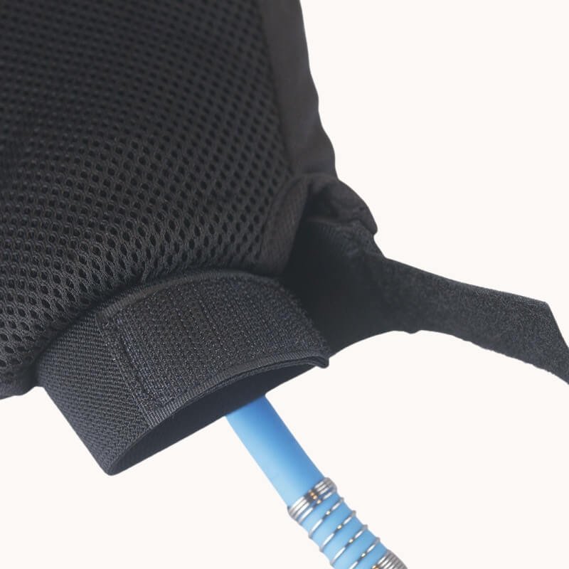 gant de toilettage - gant avec le tuyau