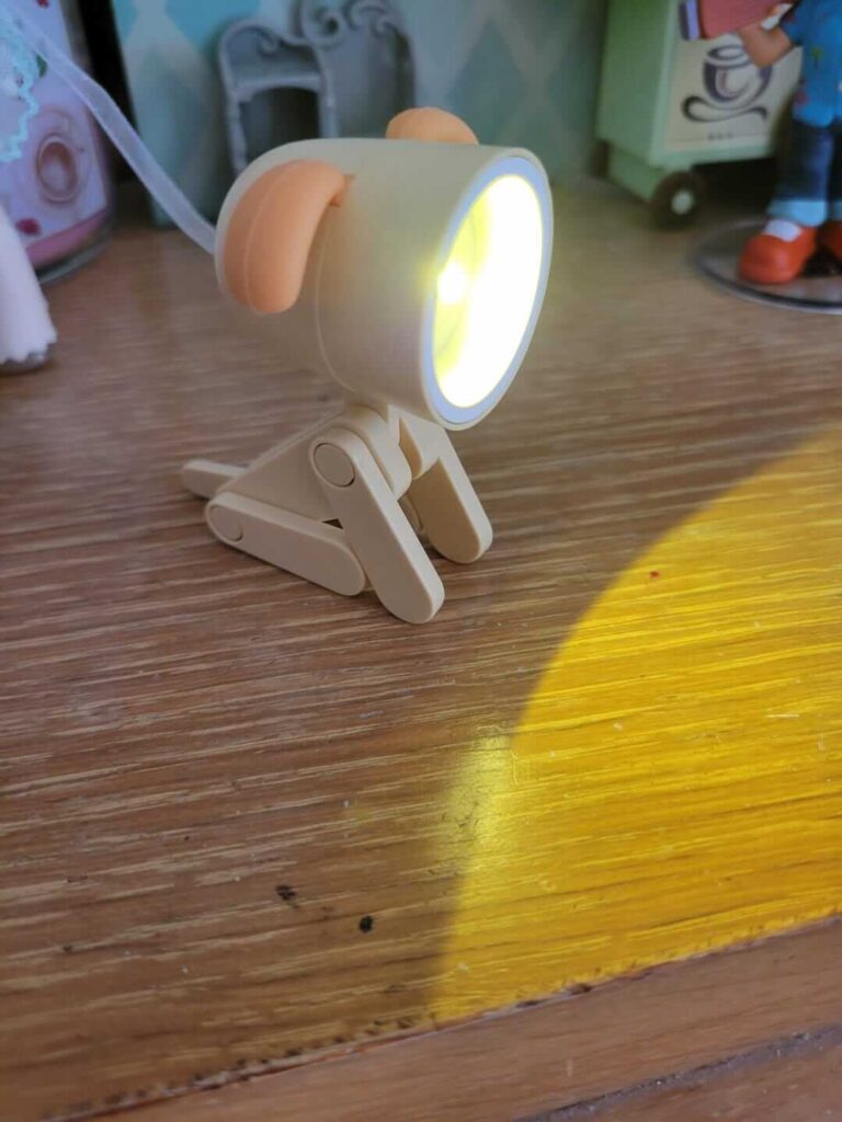 Veilleuse LED Kawaii Pliable – Idéale pour Chambre d’Enfant, Bureau ou Cadeau 21 Image #1 à partir de Théo M.